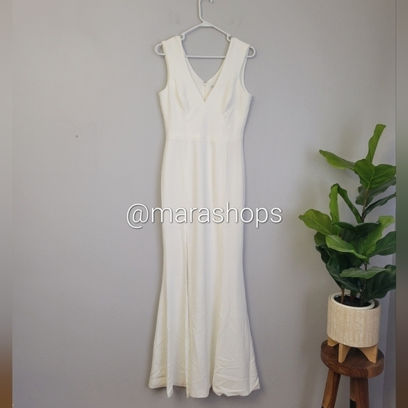 Dress The Population Sandra White Curved-Back Mermaid Gown - Picture 3 of 7